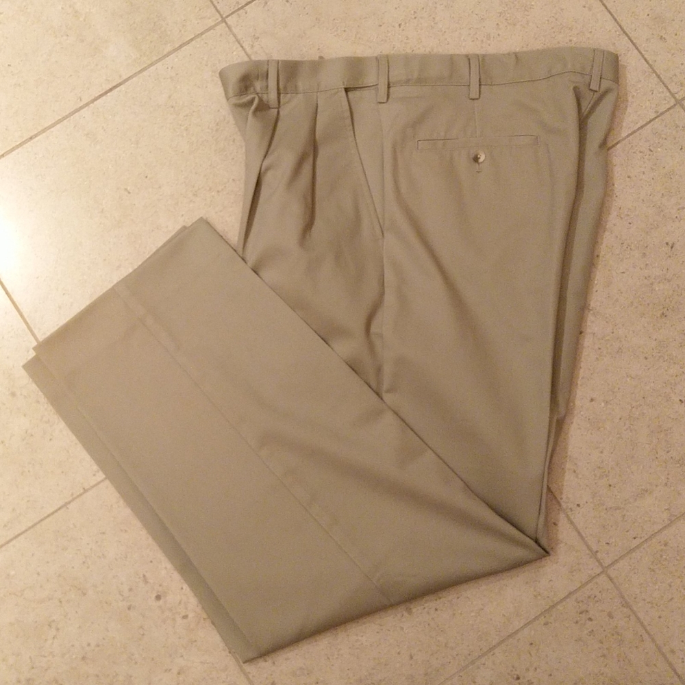 IZOD Khaki Pants 38x36